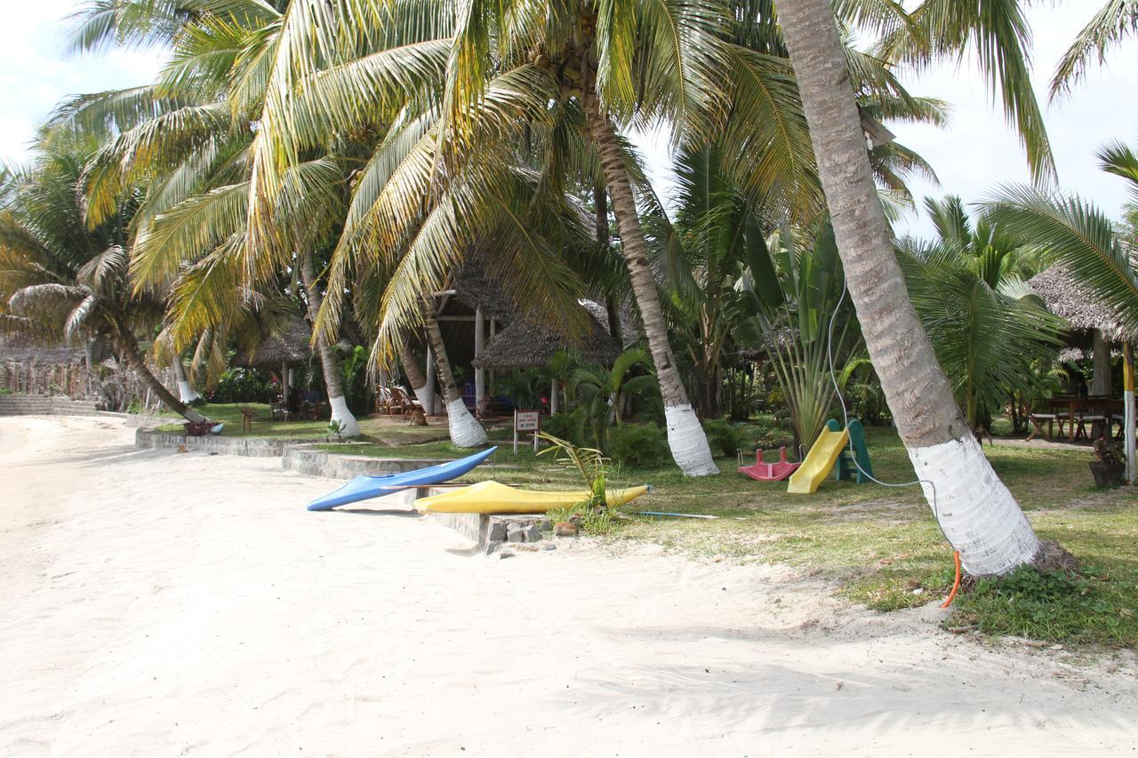 Hotel La Pirogue Mahambo Kültér fotó