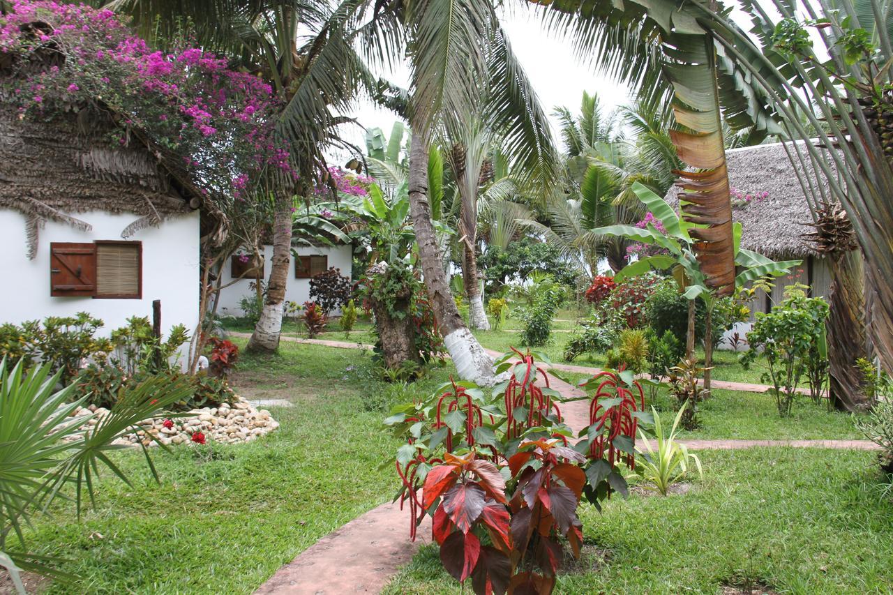 Hotel La Pirogue Mahambo Kültér fotó