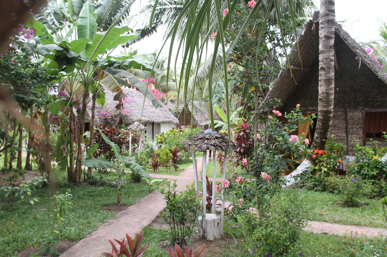 Hotel La Pirogue Mahambo Kültér fotó