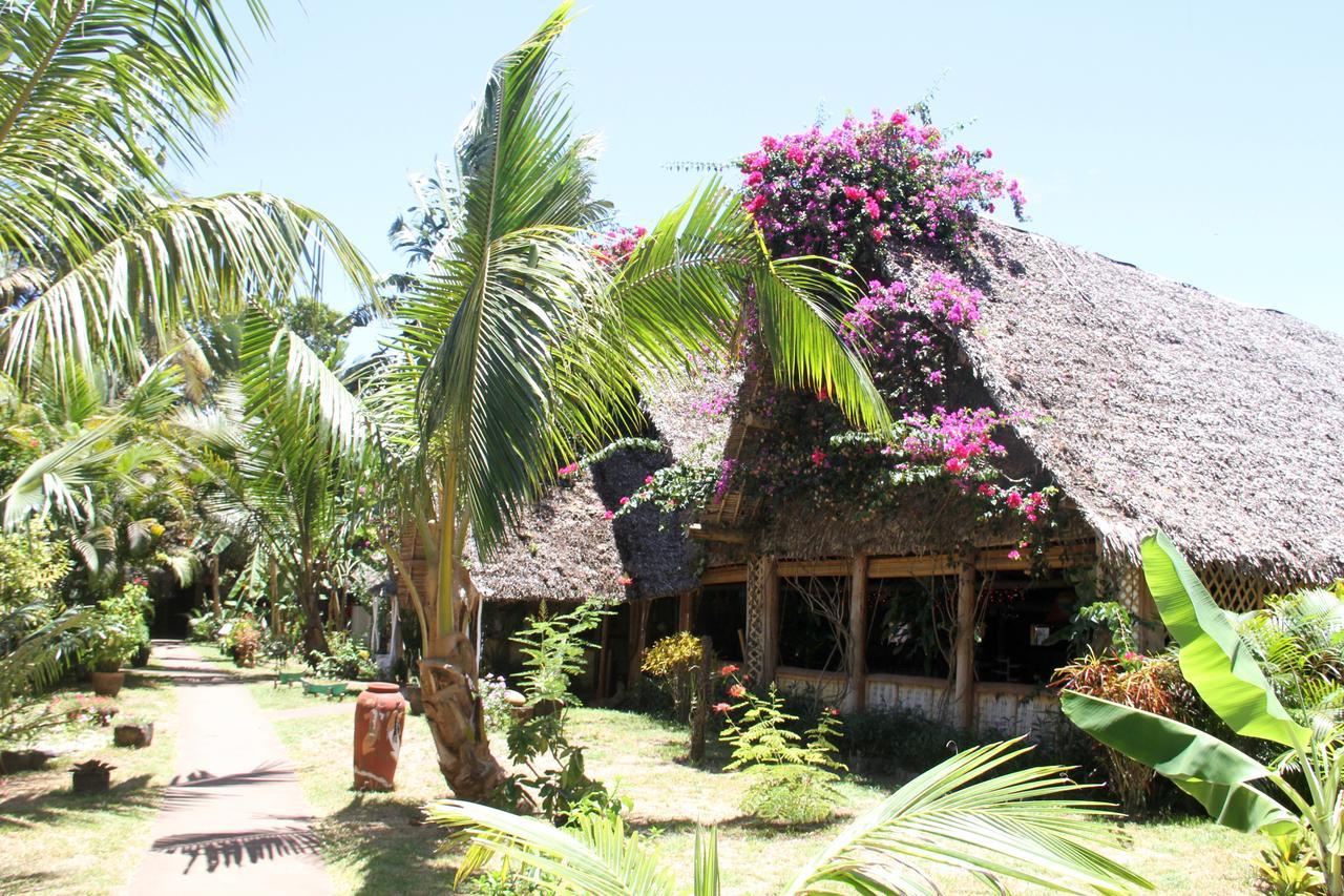 Hotel La Pirogue Mahambo Kültér fotó