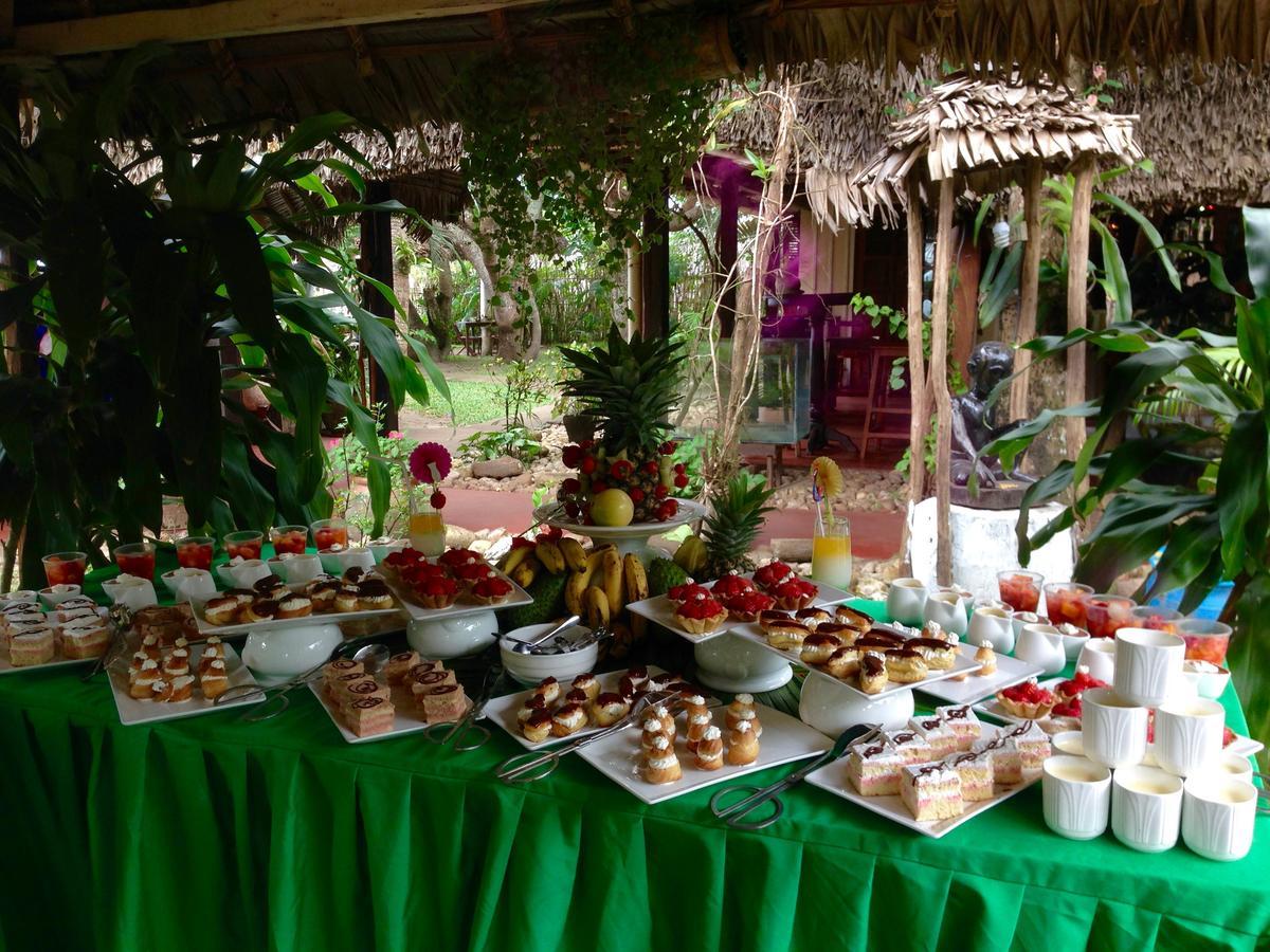 Hotel La Pirogue Mahambo Kültér fotó