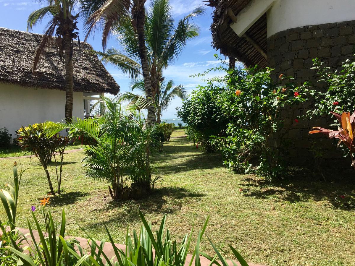 Hotel La Pirogue Mahambo Kültér fotó