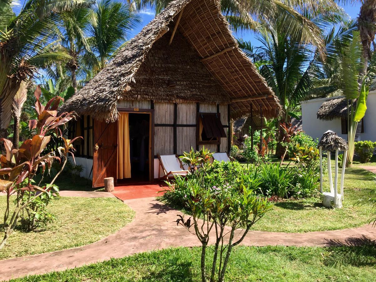 Hotel La Pirogue Mahambo Kültér fotó