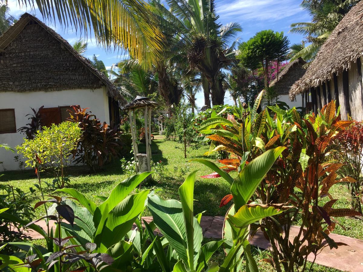 Hotel La Pirogue Mahambo Kültér fotó