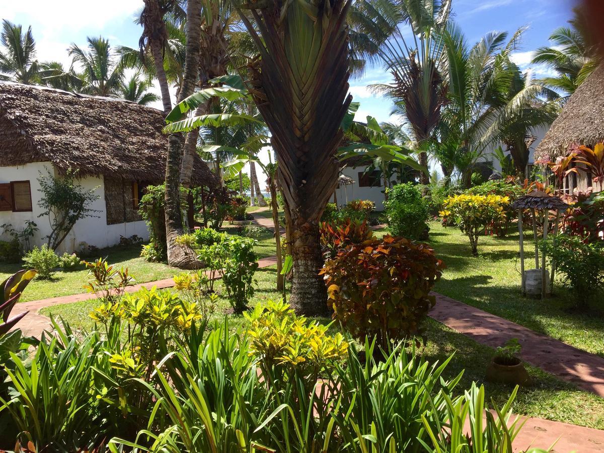 Hotel La Pirogue Mahambo Kültér fotó