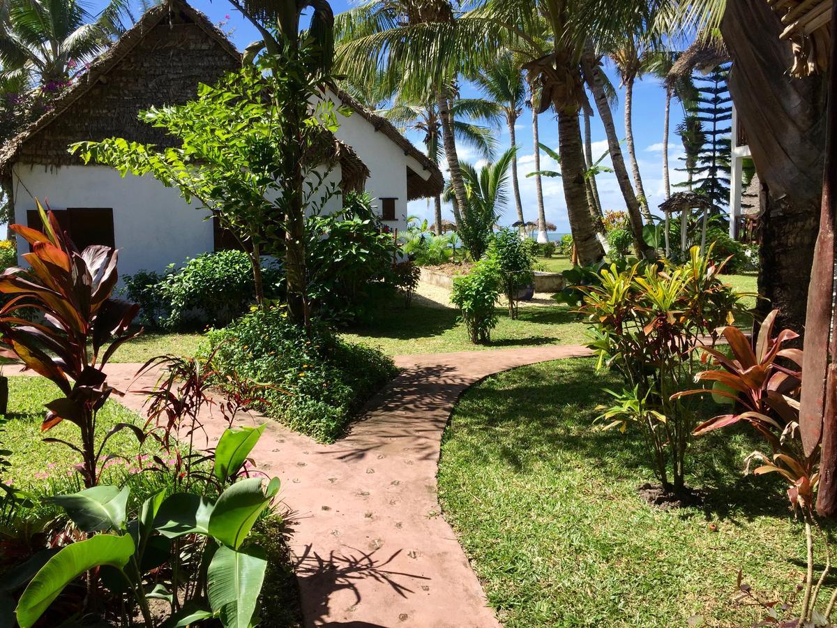 Hotel La Pirogue Mahambo Kültér fotó